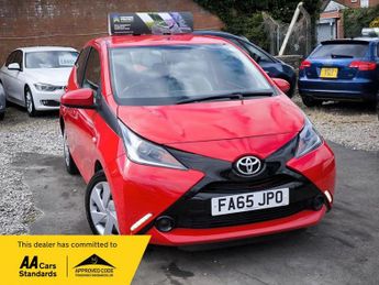 Toyota AYGO 1.0 VVT-I X-PLAY 5d 69 BHP