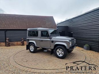 Land Rover Defender 2.4 90 TD COUNTY STATION WAGON 3d 121 BHP