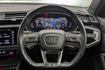 AUDI Q3 1.5 TFSI S LINE BLACK EDITION MHEV 5d 148 BHP