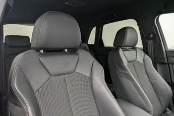 AUDI Q3 1.5 TFSI S LINE BLACK EDITION MHEV 5d 148 BHP