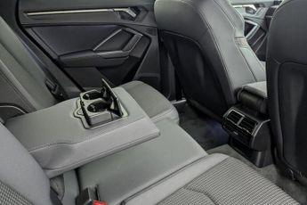 AUDI Q3 1.5 TFSI S LINE BLACK EDITION MHEV 5d 148 BHP