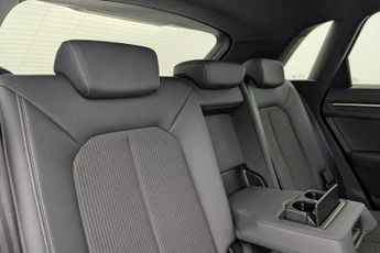 AUDI Q3 1.5 TFSI S LINE BLACK EDITION MHEV 5d 148 BHP