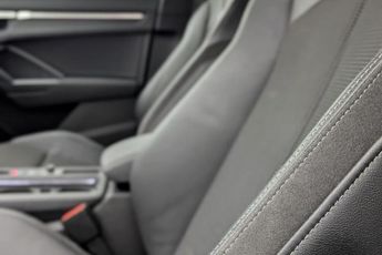AUDI Q3 1.5 TFSI S LINE BLACK EDITION MHEV 5d 148 BHP
