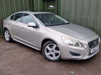 Volvo S60 1.6 DRIVE SE LUX S/S 4d 113 BHP