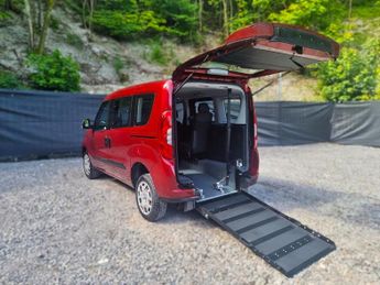 Fiat Doblo 4 Seat Wheelchair Accessible Disabled Access Ramp Car