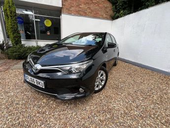 Toyota Auris 1.8 VVT-I BUSINESS EDITION 5d 99 BHP