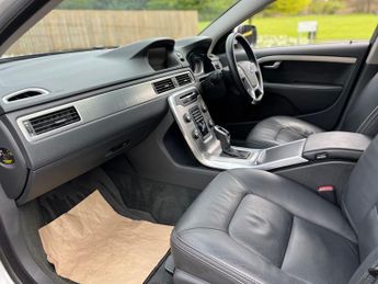 VOLVO XC70 2.4 D5 SE LUX AWD 5d 212 BHP