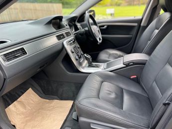 VOLVO XC70 2.4 D5 SE LUX AWD 5d 212 BHP
