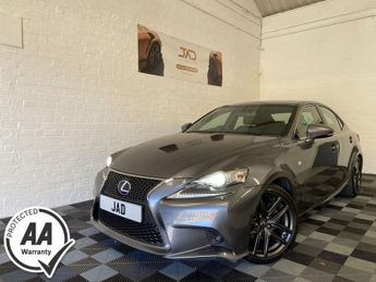 Lexus IS 2.5 300H F SPORT 4d 220 BHP