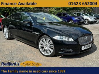 Jaguar XJ 3.0 D V6 PORTFOLIO SWB 4d 275 BHP