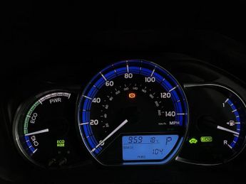 TOYOTA YARIS 1.5 VVT-I DESIGN M-DRIVE S 5d 73 BHP