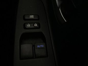 TOYOTA YARIS 1.5 VVT-I DESIGN M-DRIVE S 5d 73 BHP