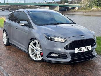 Ford Focus 2.0 ST-3 TDCI 5d 183 BHP