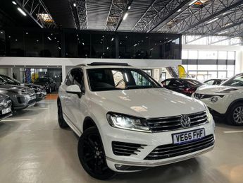 Volkswagen Touareg +PAN ROOF+3.0 V6 R-LINE PLUS TDI BLUEMOTION TECHNOLOGY 5d 259 BH