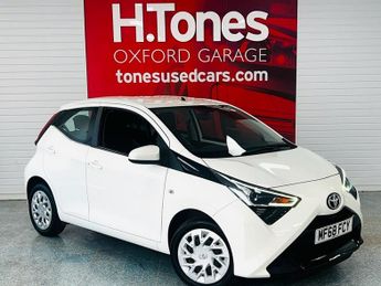 Toyota AYGO 1.0L VVT-I X-PLAY 5d 69 BHP