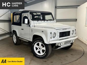 Land Rover Defender 2.4 90 TD 2d 121 BHP