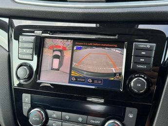 NISSAN QASHQAI 1.3 DIG-T N-CONNECTA DCT 5d 158 BHP