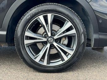 NISSAN QASHQAI 1.3 DIG-T N-CONNECTA DCT 5d 158 BHP