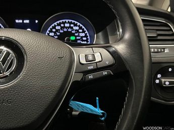 VOLKSWAGEN GOLF 1.0 MATCH TSI DSG 5d 114 BHP