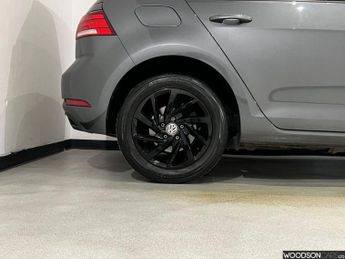 VOLKSWAGEN GOLF 1.0 MATCH TSI DSG 5d 114 BHP