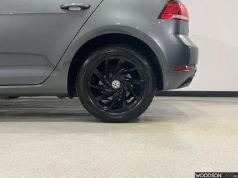 VOLKSWAGEN GOLF 1.0 MATCH TSI DSG 5d 114 BHP