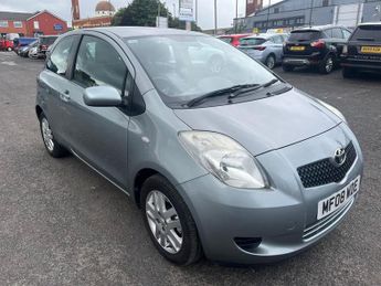 Toyota Yaris 1.0 TR 3d 69 BHP