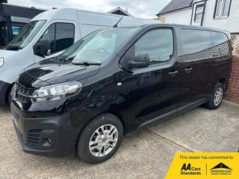 Vauxhall Vivaro 1.5 L1H1 2900 DYNAMIC S/S 101 BHP MEDIUM WHEELBASE