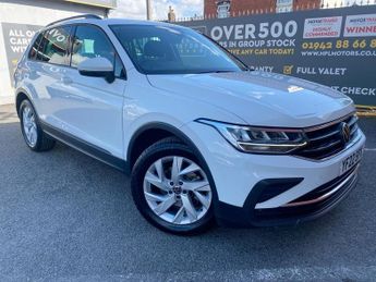 Volkswagen Tiguan 1.5 LIFE TSI 5d 129 BHP