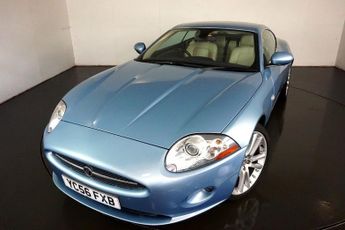 Jaguar XK 4.2 COUPE 2d AUTO 294 BHP-2 FORMER KEEPERS-FINISHED IN FROST BLU