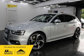 Audi A4 3.0 S4 AVANT QUATTRO 5d 329 BHP