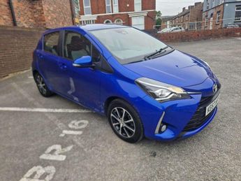 Toyota Yaris 1.5 VVT-I ICON TECH 5d 110 BHP