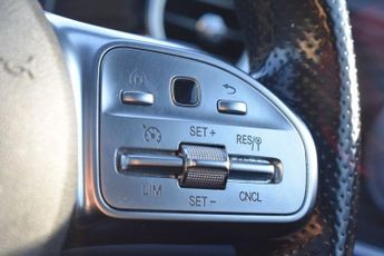 MERCEDES-BENZ E-CLASS 2.9 E 350 D AMG LINE PREMIUM PLUS NIGHT EDITION PAN ROOF 20inch 