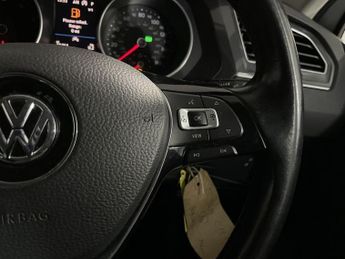 VOLKSWAGEN TIGUAN 1.5 MATCH TSI EVO DSG 5d 148 BHP