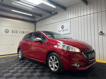 Peugeot 208 1.2 STYLE 5d 82 BHP