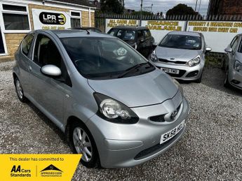 Toyota AYGO 1.0 PLATINUM VVT-I 3d 68 BHP