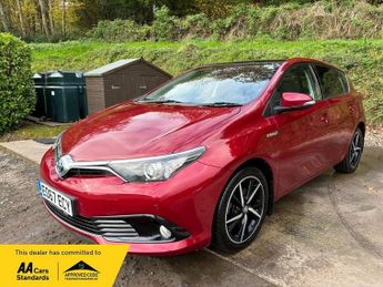 Toyota Auris 1.8 VVT-I DESIGN TSS 5d 99 BHP