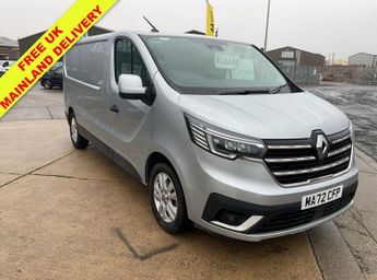 Renault Trafic 2.0 DCI LL30 LWB SPORT PANEL VAN 130 BHP with ait con, nav, crui