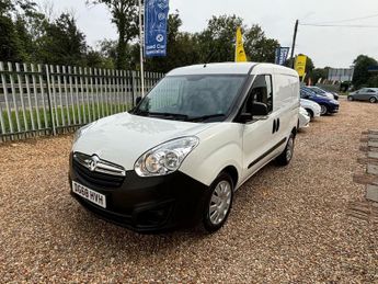 Vauxhall Combo 1.2 L1H1 2300 CDTI 95 BHP