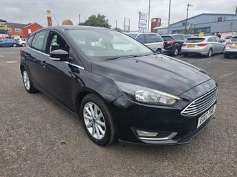 Ford Focus 1.0 TITANIUM 5d 124 BHP