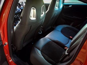 ALFA ROMEO GIULIETTA 1.7 TBI VELOCE TCT 5d AUTO 240 BHP