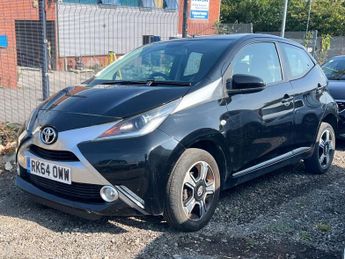 Toyota AYGO 1.0 VVT-I X-CLUSIV 5 DOOR PETROL BLACK 1 FORMER KEEPER 0 TAX