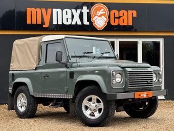 Land Rover Defender 2.4 90 SWB 2d 121 BHP