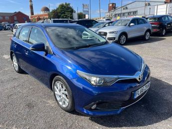 Toyota Auris 1.6 D-4D BUSINESS EDITION 5d 110 BHP