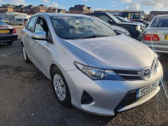 Toyota Auris 1.3 ACTIVE DUAL VVT-I  5d 98 BHP