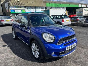 MINI Countryman 2.0 COOPER SD ALL4 5d 141 BHP