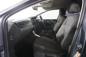 VOLKSWAGEN POLO 1.0 LIFE TSI 5d 94 BHP