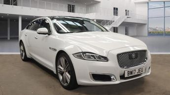 Jaguar XJ 3.0 D V6 AUTOBIOGRAPHY L 4d 302 BHP