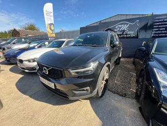 Volvo XC40 2.0 D3 R-DESIGN PRO AWD 5d 148 BHP