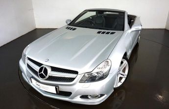 Mercedes SL 3.5 SL350 2d 315 BHP-SUPERB LOW MILEAGE EXAMPLE FINISHED IN IRID