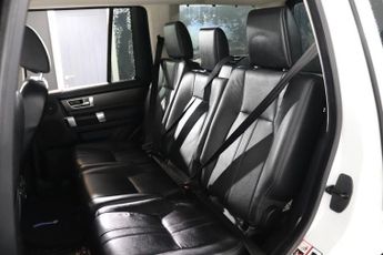 LAND ROVER DISCOVERY 3.0 4 SDV6 XS 5d AUTO 255 BHP